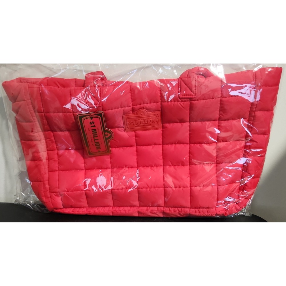 Carnival Cruise Line Millionaire Raffle Puffer‎ Tote Bag White Brand New Sealed
